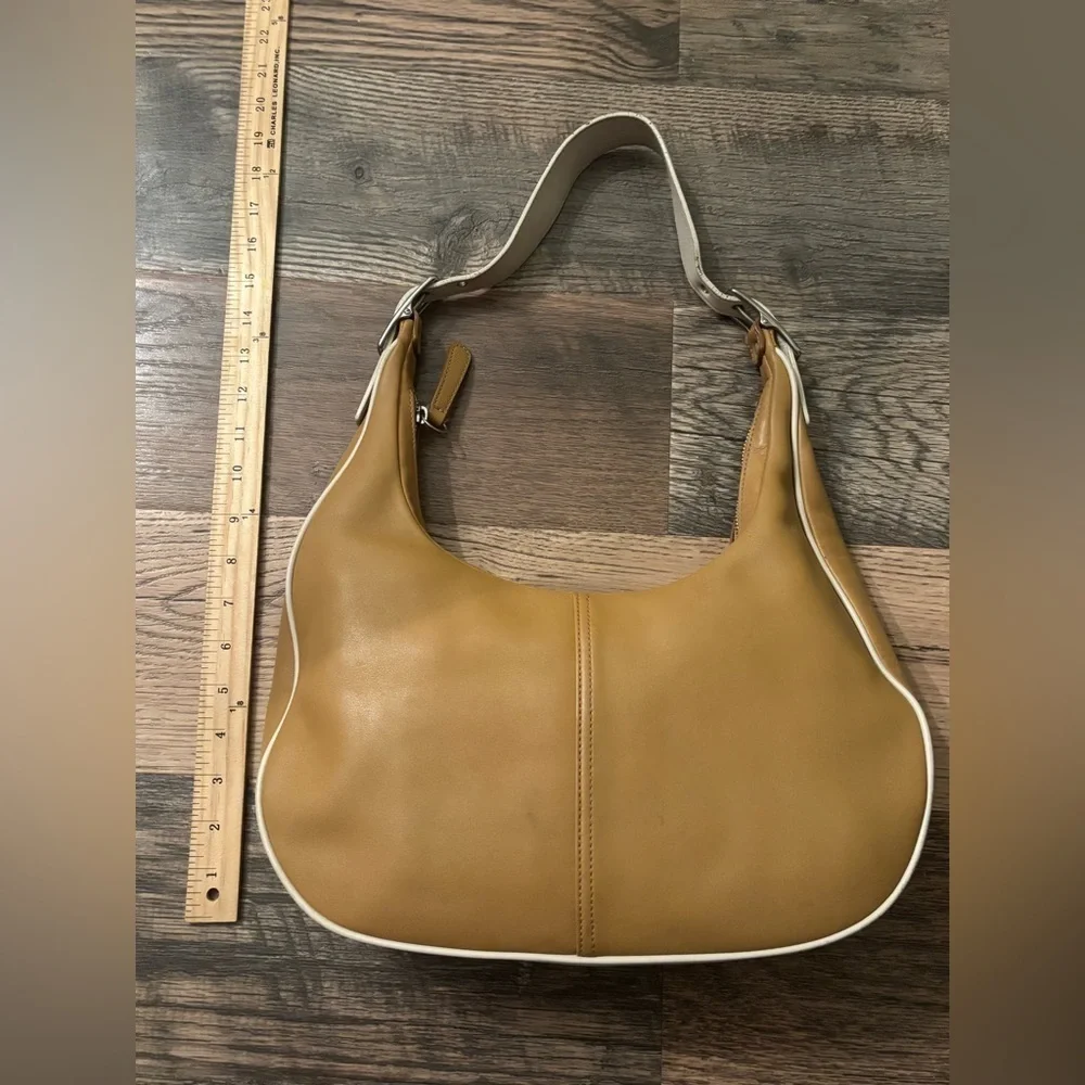 Vintage Coach Legacy West 
